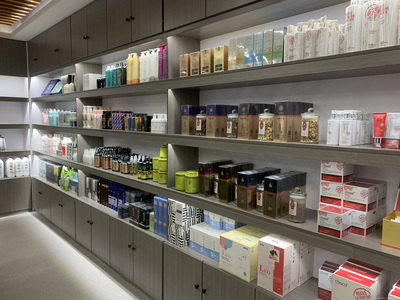 鹽城市鹽南高新區泉之源美材日用品經營部